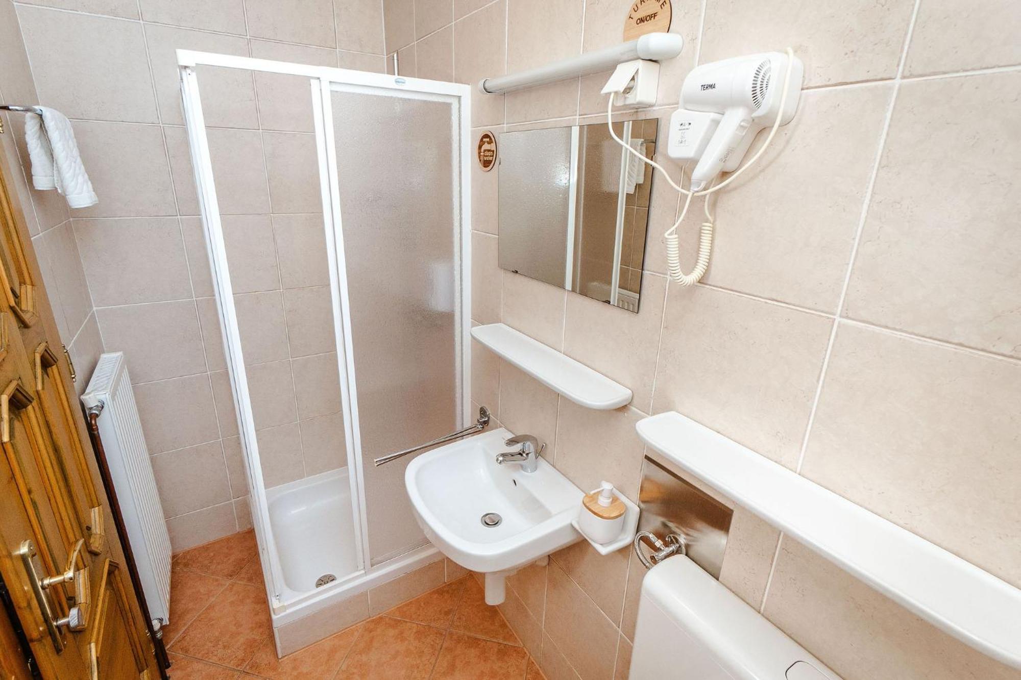 Zelena Oaza - B&B Miklavz pri Ormozu Luaran gambar